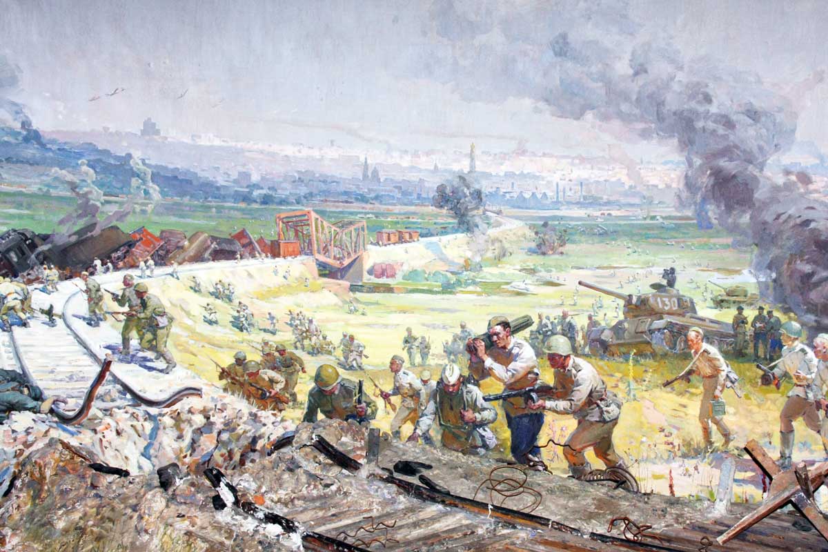 Виставка Велич подвигу народного. 1939 - 1945